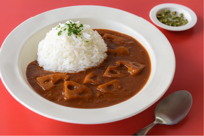 ぶどう山椒をかけて食べるカレー